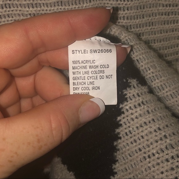 BNWOT - Black and White Cardigan - Picture 3 of 5